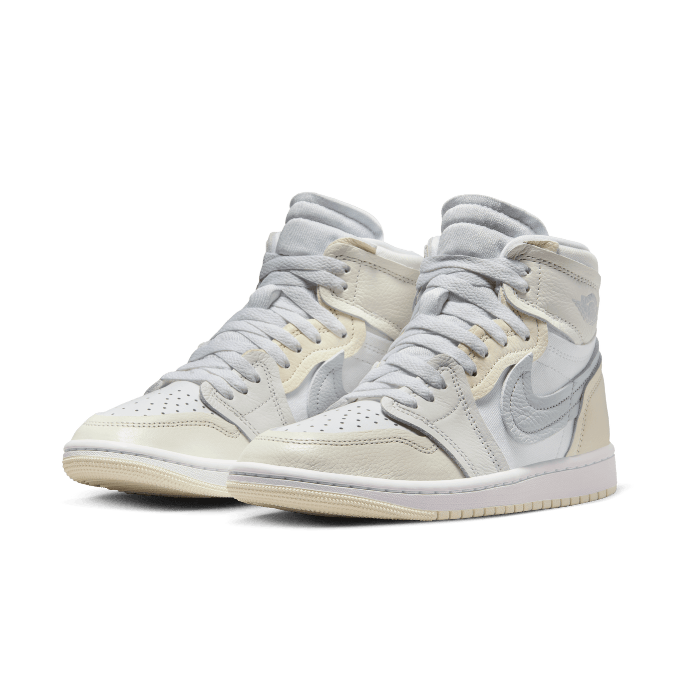 NIKE W AIR JORDAN 1 MM HIGH