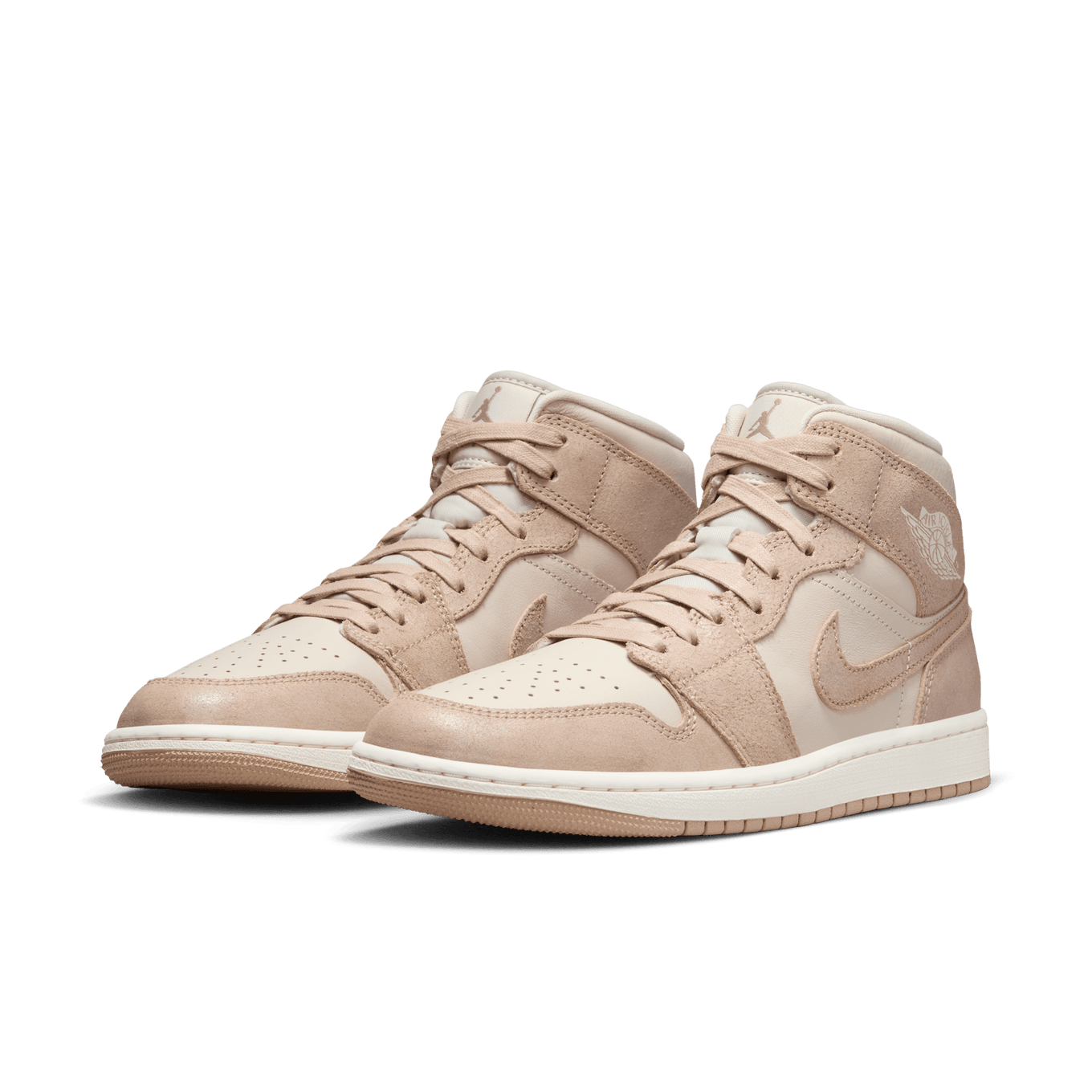 NIKE W AIR JORDAN 1 MID SE