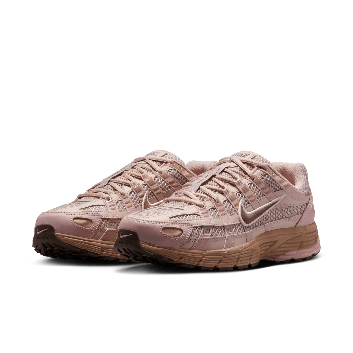 NIKE W P-6000 SE