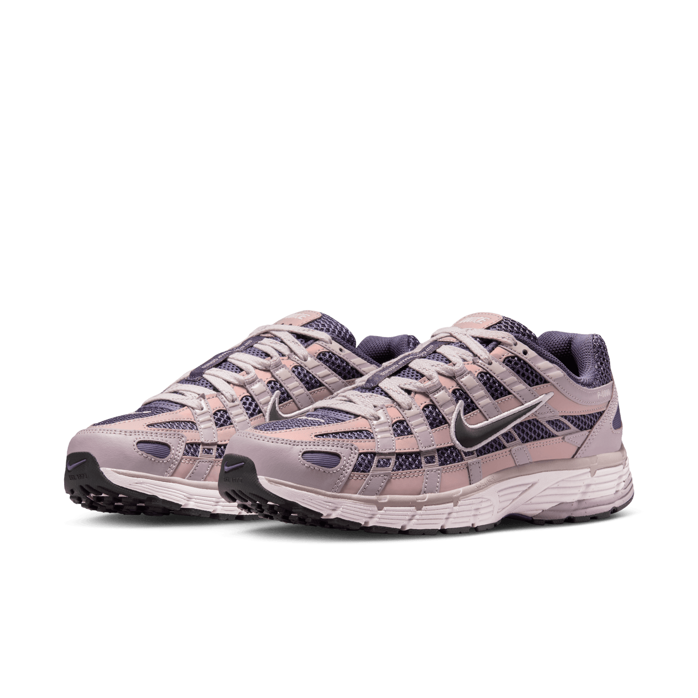 NIKE W P-6000 SE