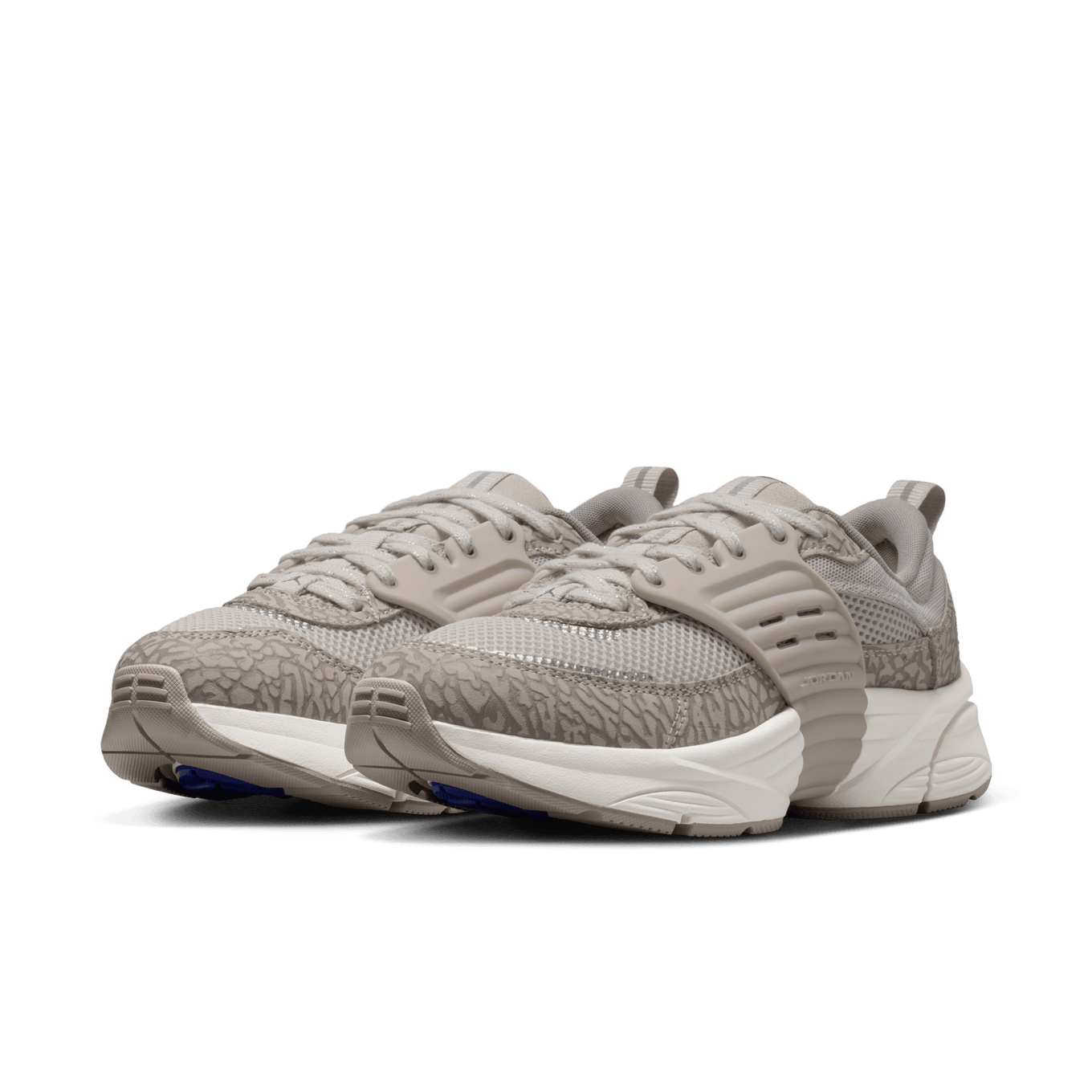 NIKE W JORDAN TRUNNER O/S