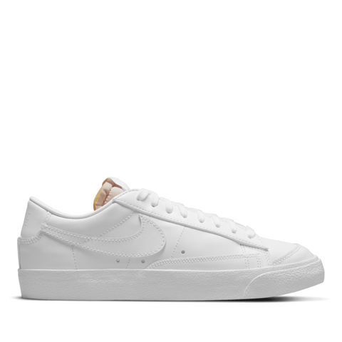 NIKE W BLAZER LOW 77