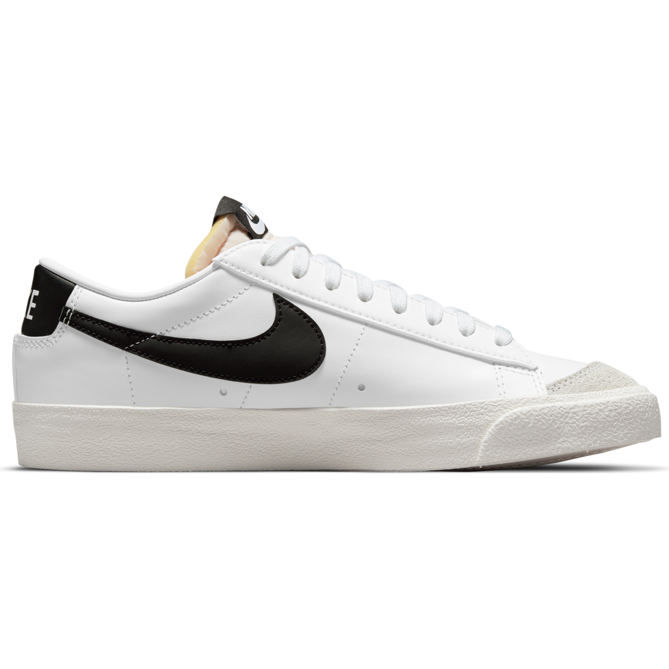 NIKE W BLAZER LOW  77