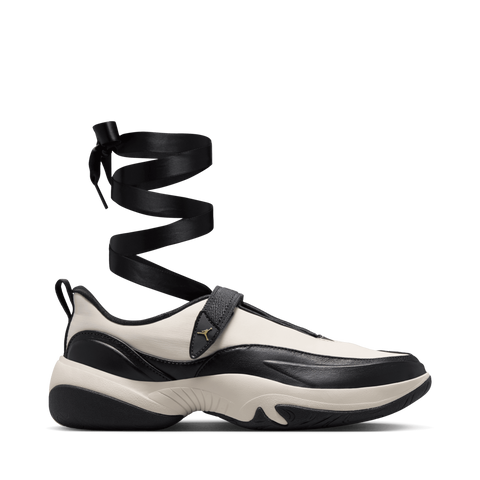 NIKE W JORDAN POINTE